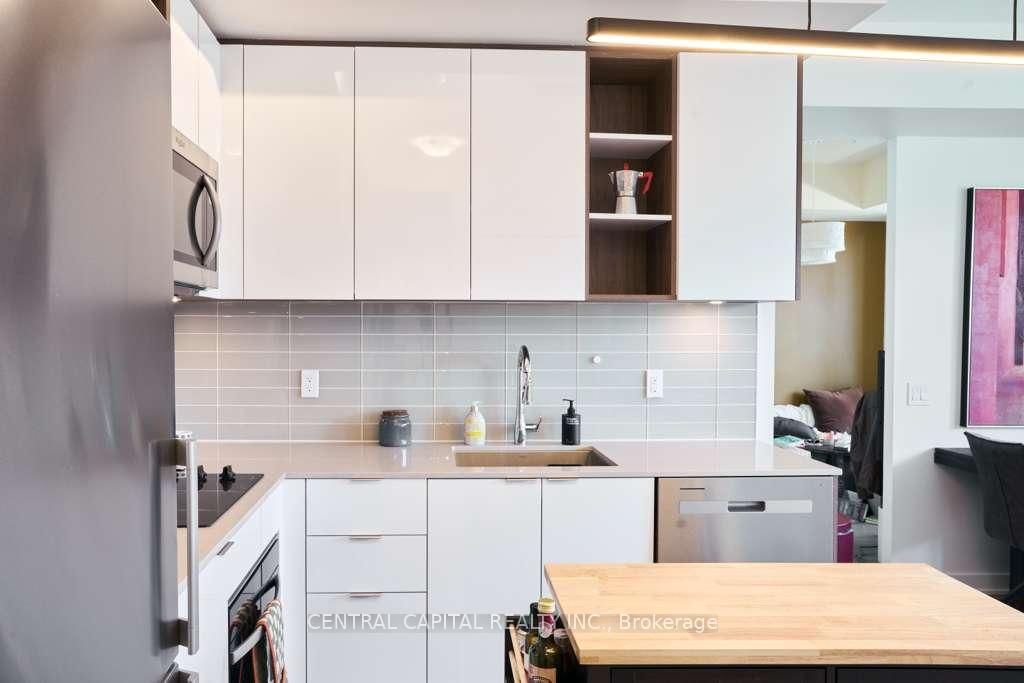 543 Richmond Street W, Unit 1109 - Photo 3