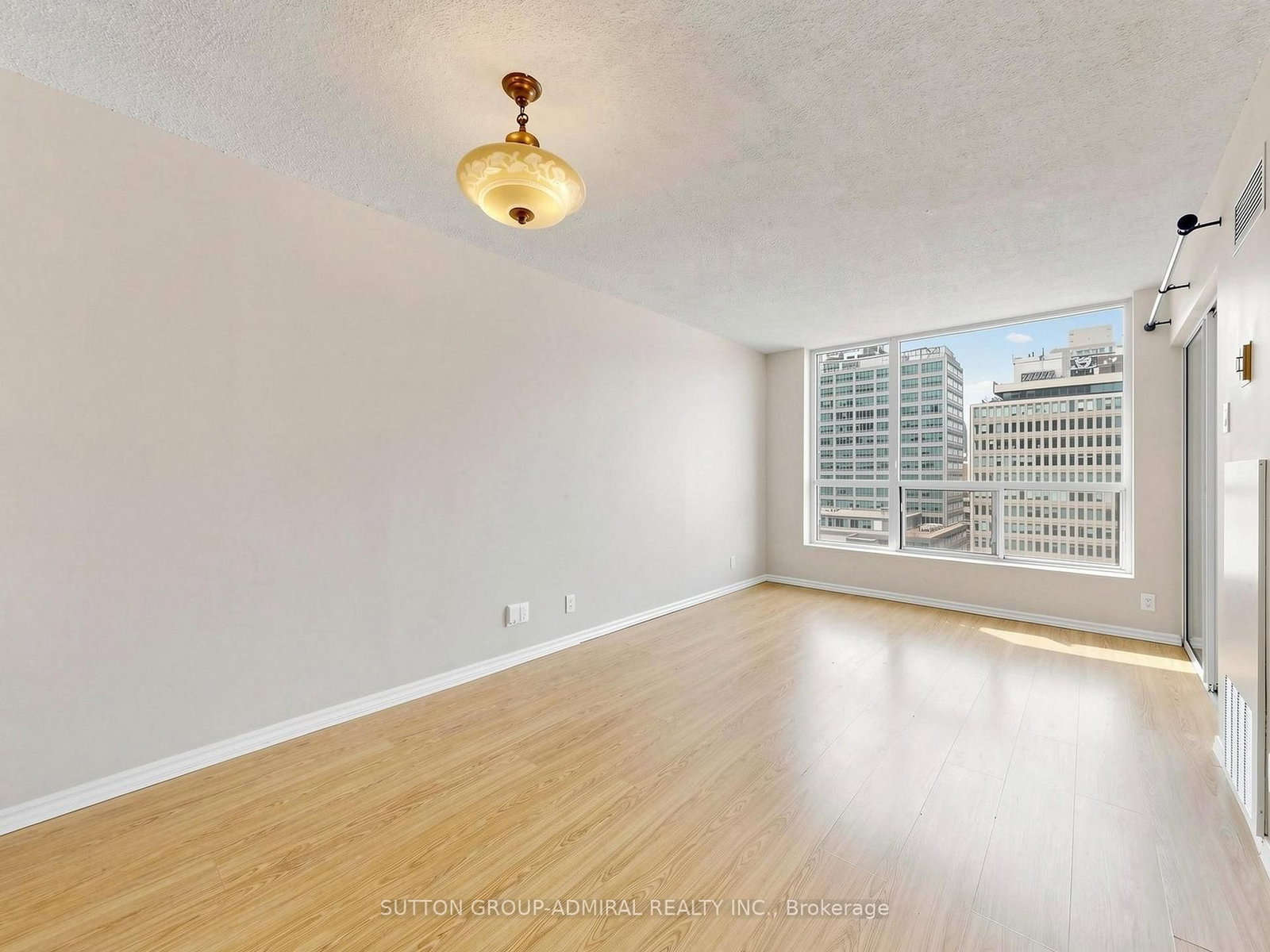 92 King Street E, Unit 1302 - Photo 4