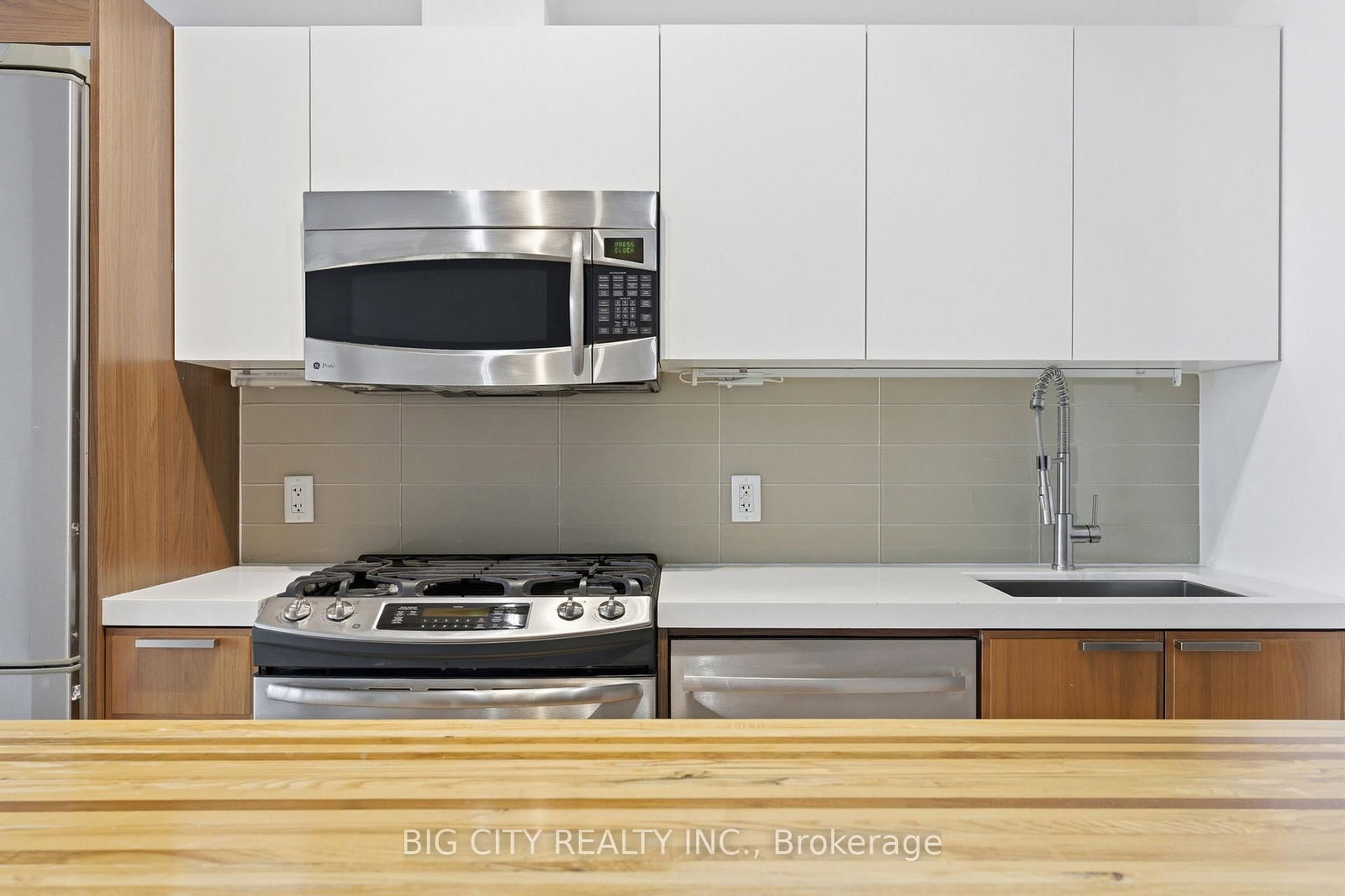 25 Stafford Street, Unit 502 - Photo 12