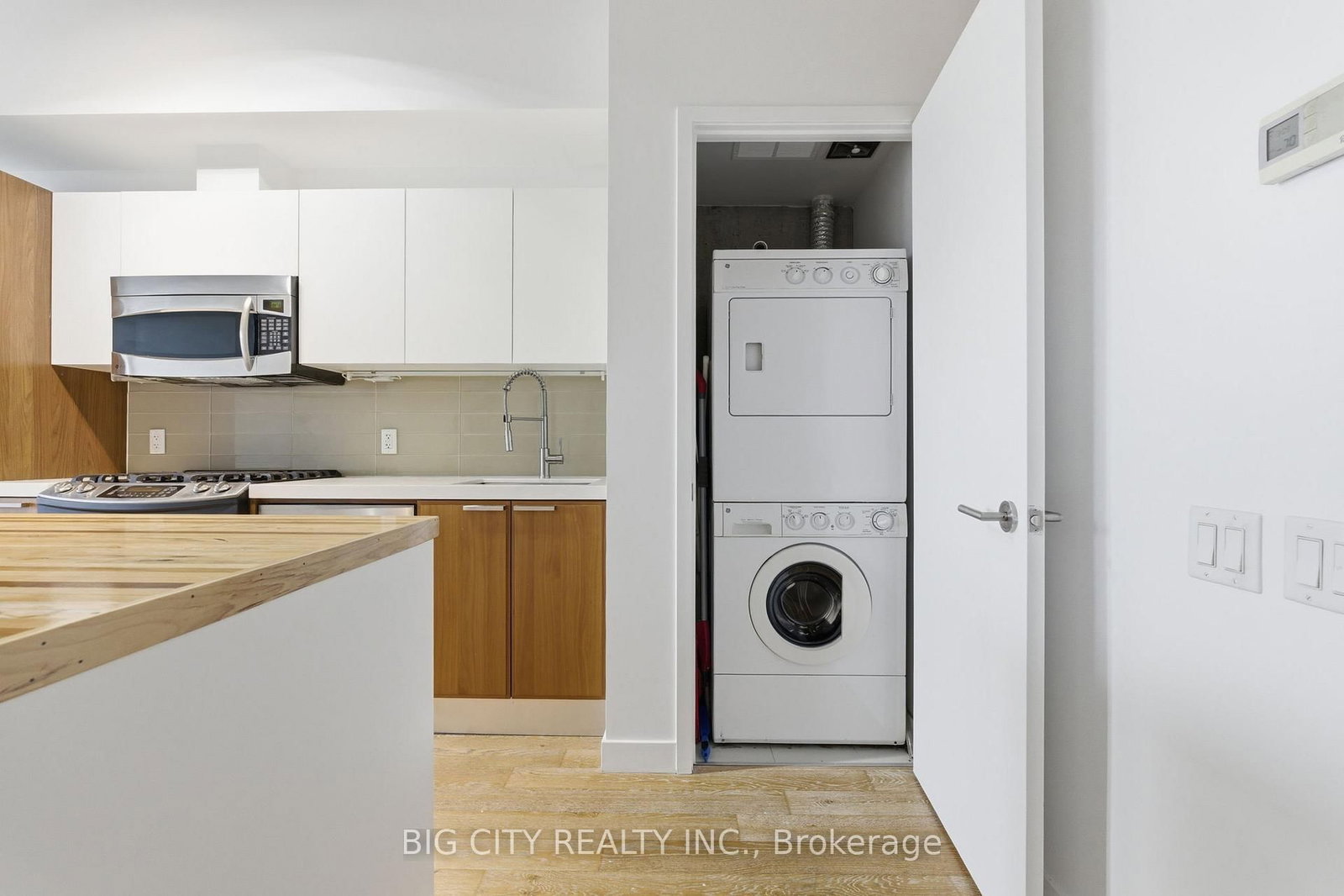 25 Stafford Street, Unit 502 - Photo 21