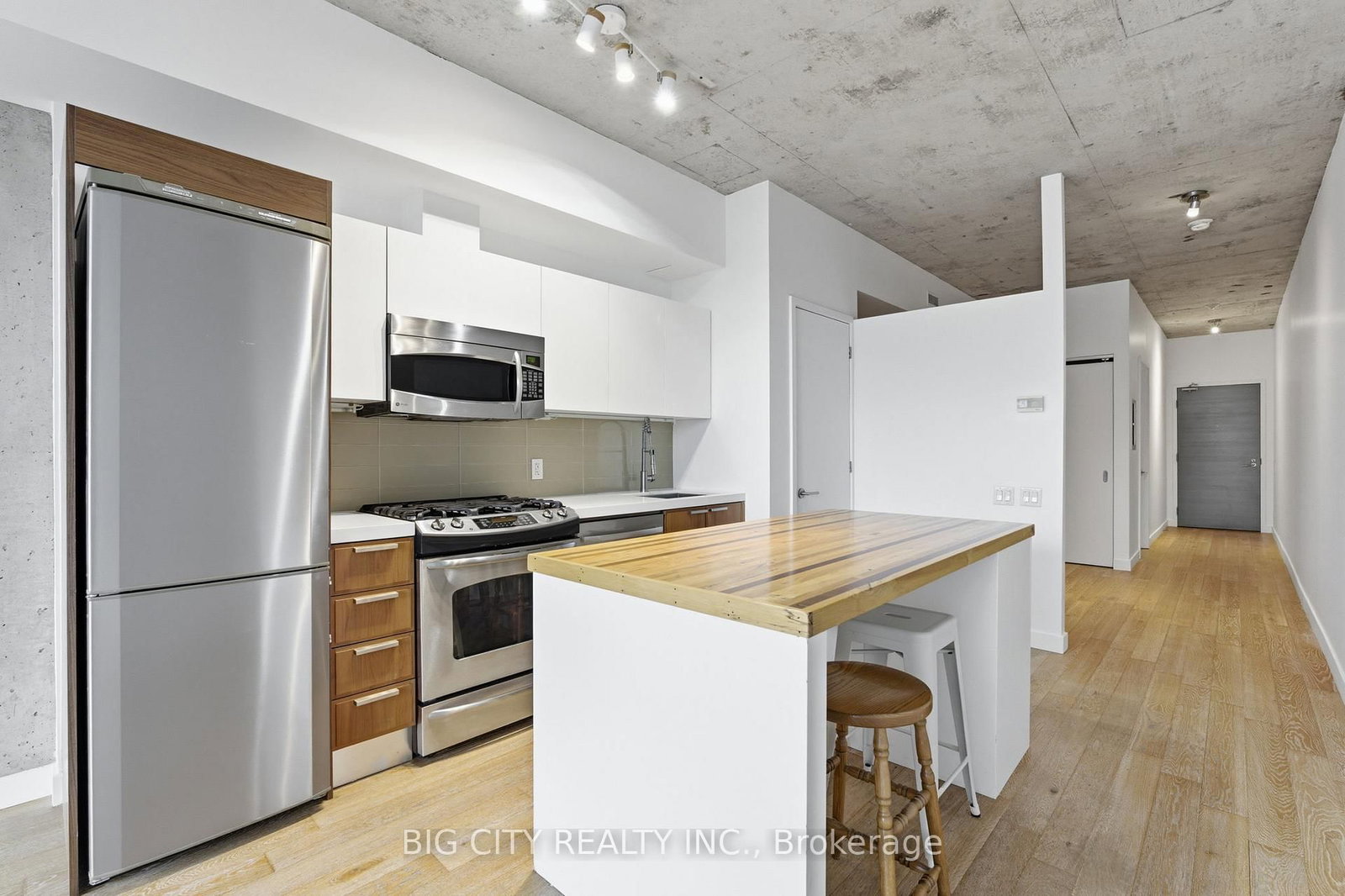 25 Stafford Street, Unit 502 - Photo 8