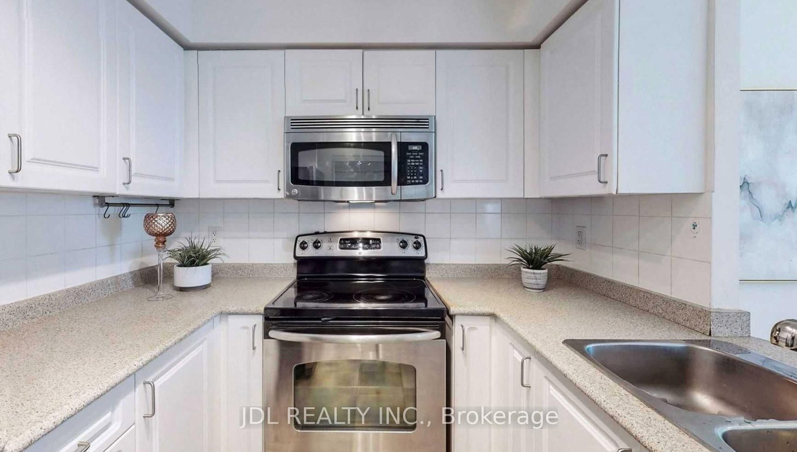 5500 Yonge Street, Unit 508 - Photo 2