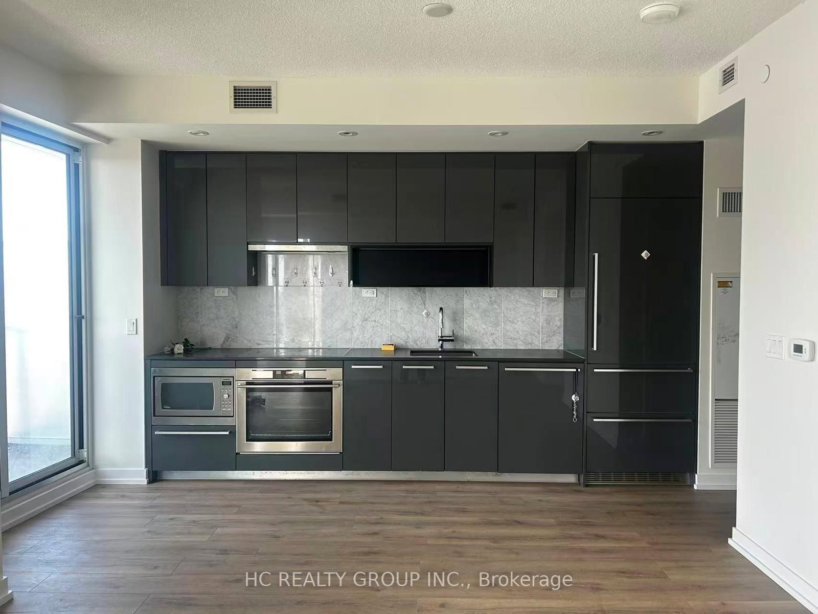 117 Mcmahon Drive, Unit 3803 - Photo 3