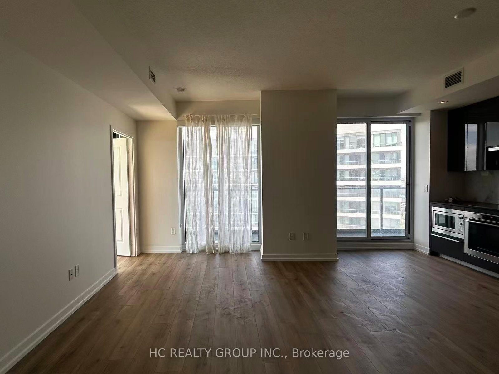 117 Mcmahon Drive, Unit 3803 - Photo 8
