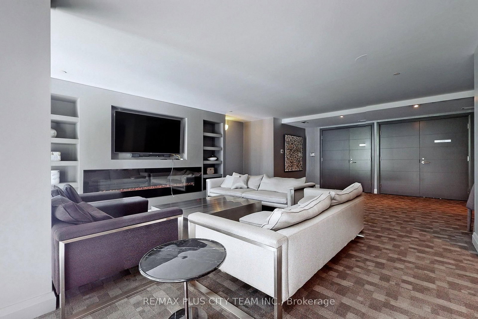 525 Adelaide Street W, Unit 814 - Photo 17