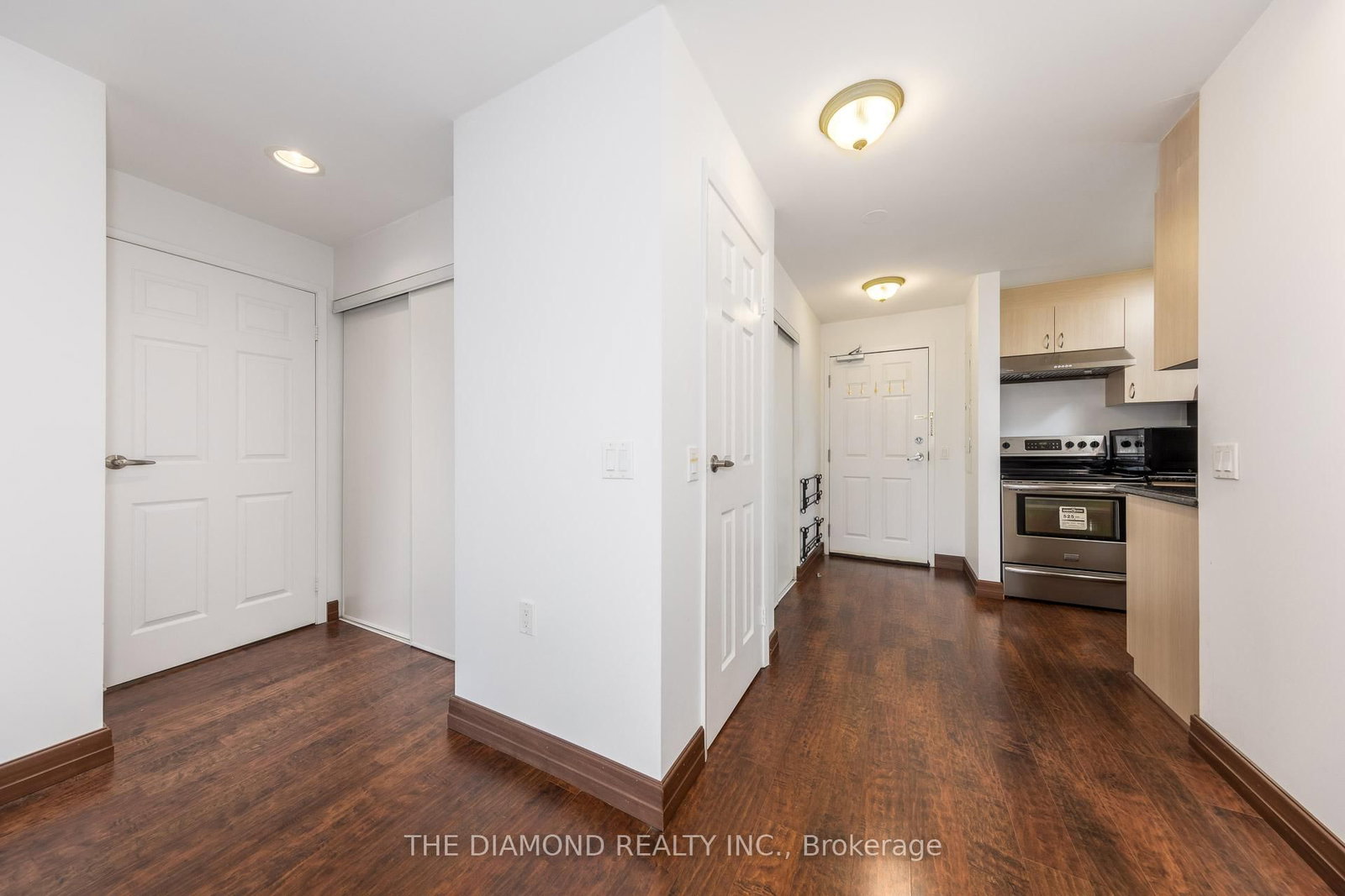 15 Maplewood Avenue, Unit PH 5 - Photo 3