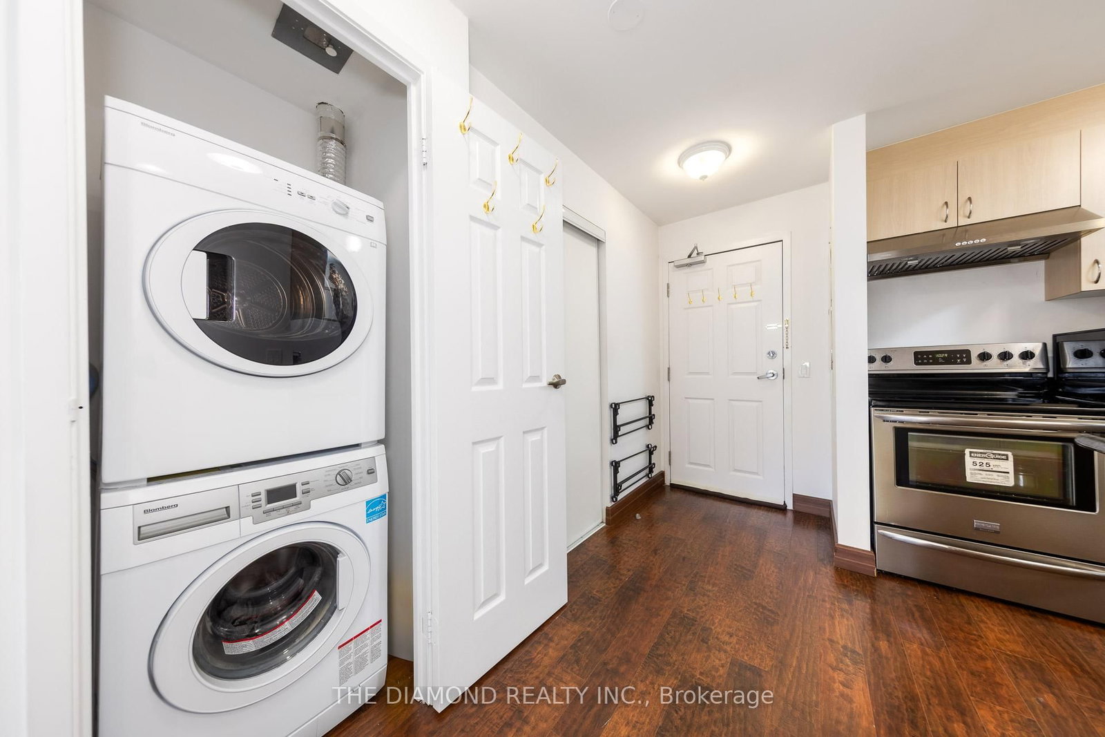 15 Maplewood Avenue, Unit PH 5 - Photo 7