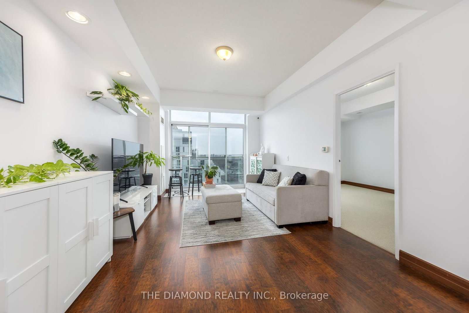 15 Maplewood Avenue, Unit PH 5 - Photo 8