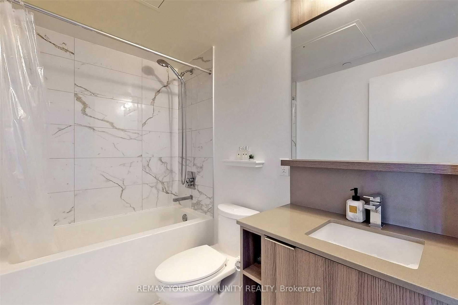 85 Wood Street, Unit 3907 - Photo 16