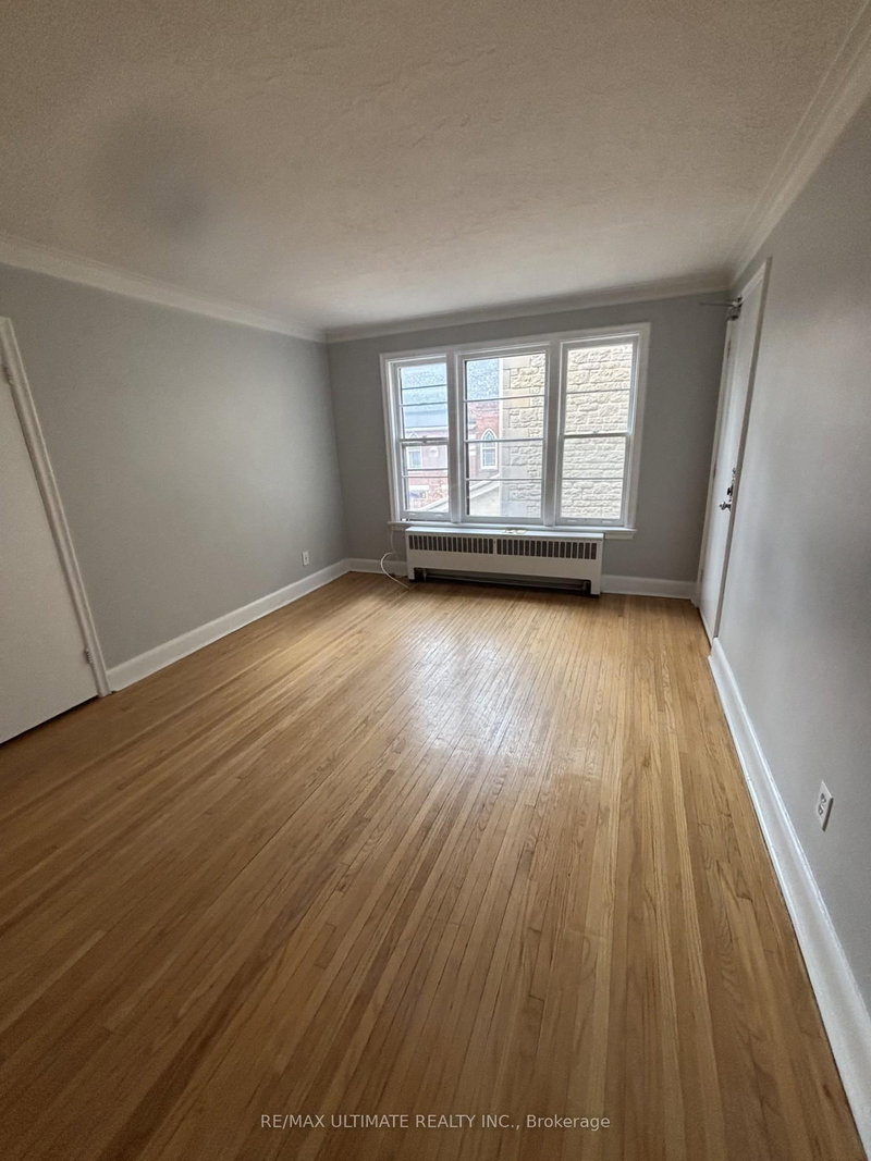 4 - 19 Castlefield Ave, Toronto, M4R 1E4 | Image 3