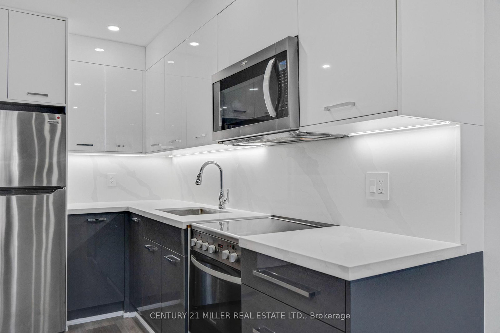 6 Saranac Boulevard, Unit 2 - Photo 8