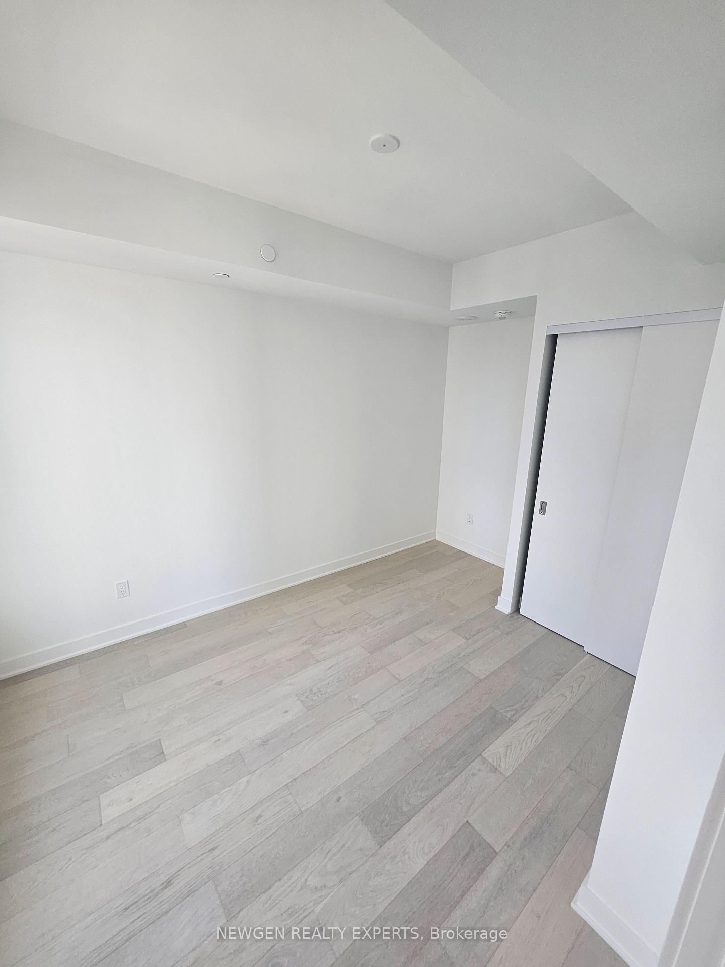 11 Yorkville Avenue, Unit 2609 - Photo 12