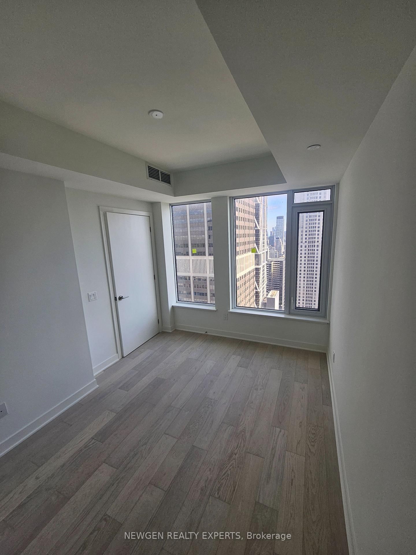 11 Yorkville Avenue, Unit 2609 - Photo 13
