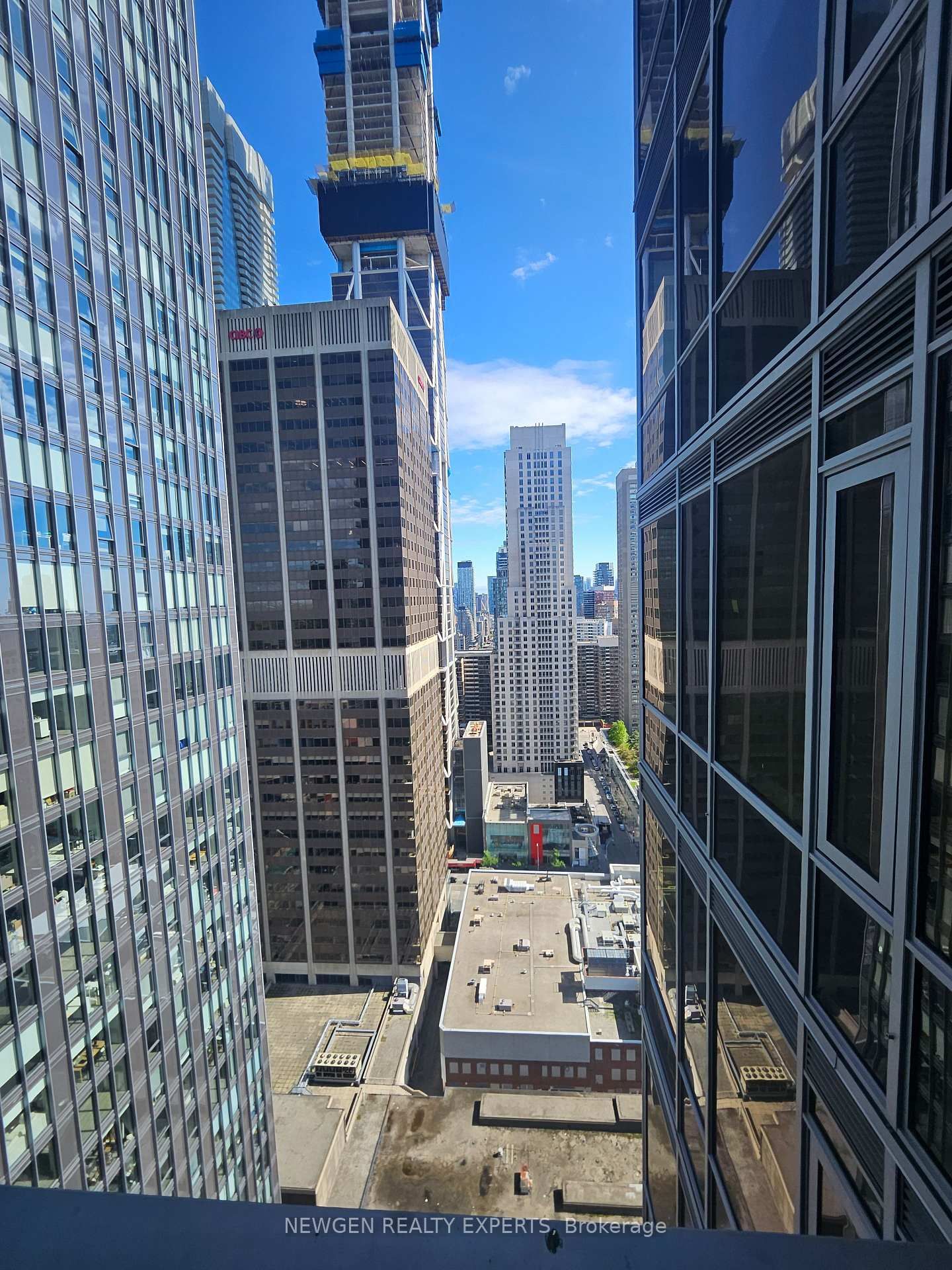 11 Yorkville Avenue, Unit 2609 - Photo 15