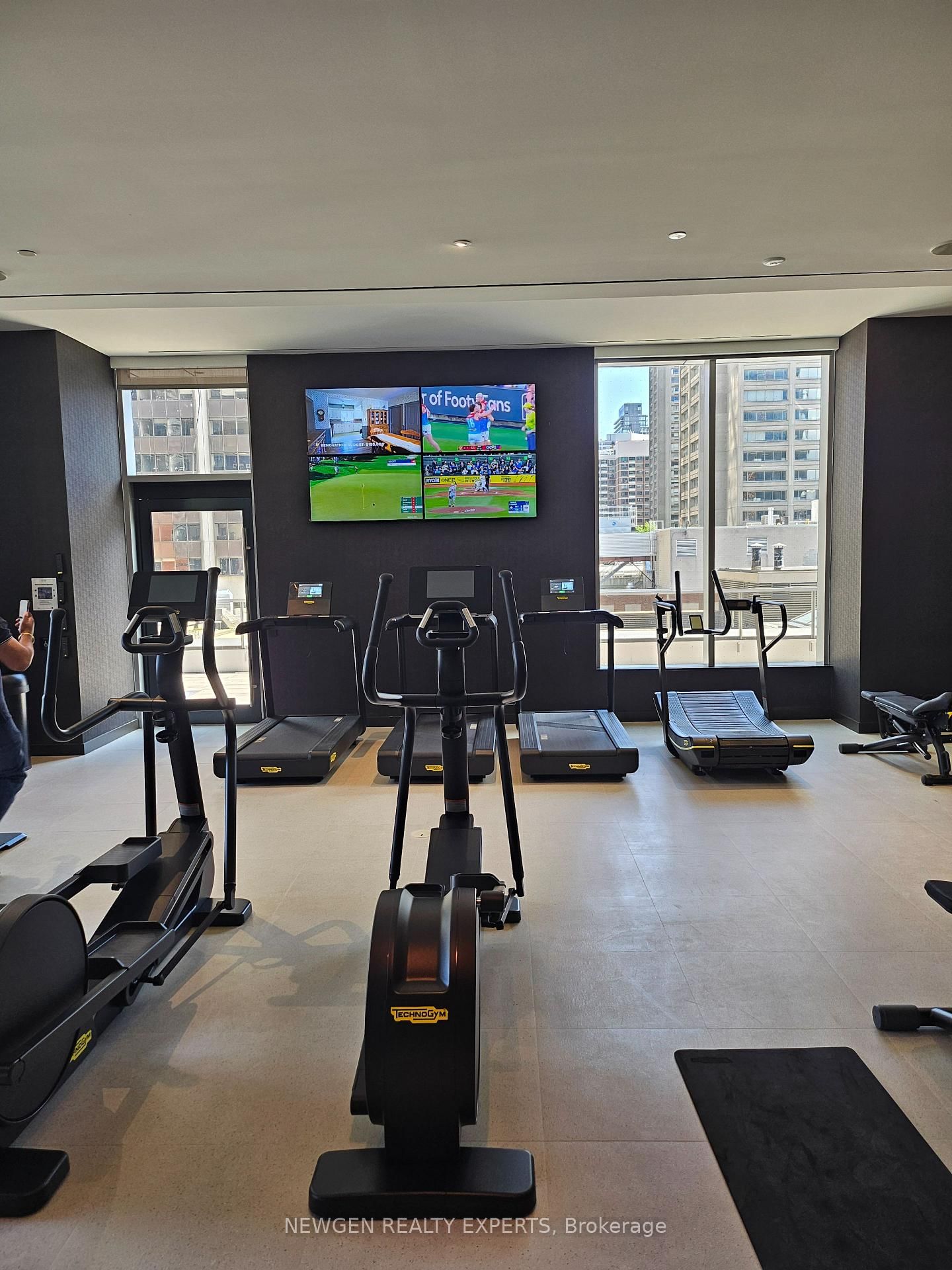 11 Yorkville Avenue, Unit 2609 - Photo 16