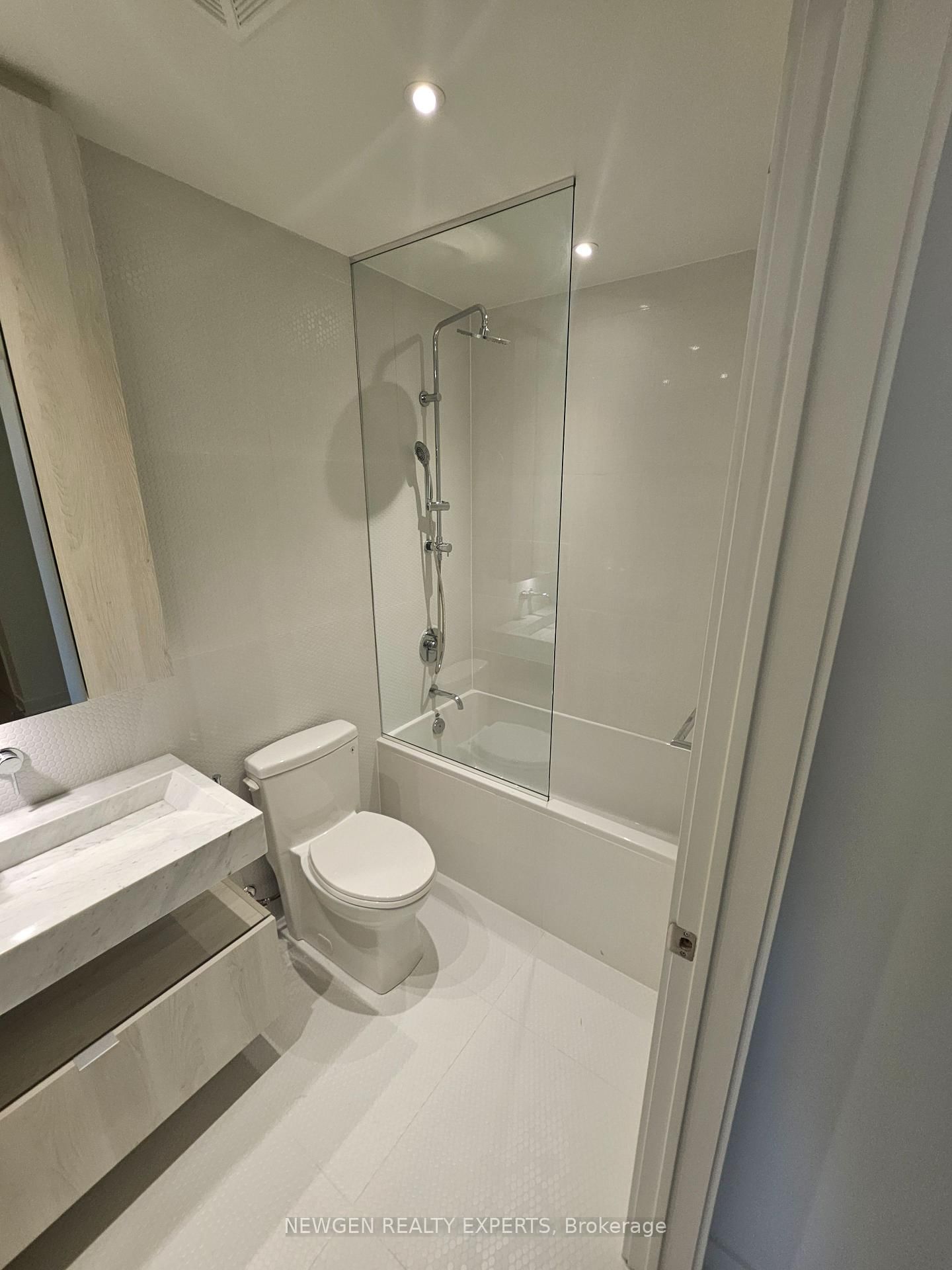 11 Yorkville Avenue, Unit 2609 - Photo 5