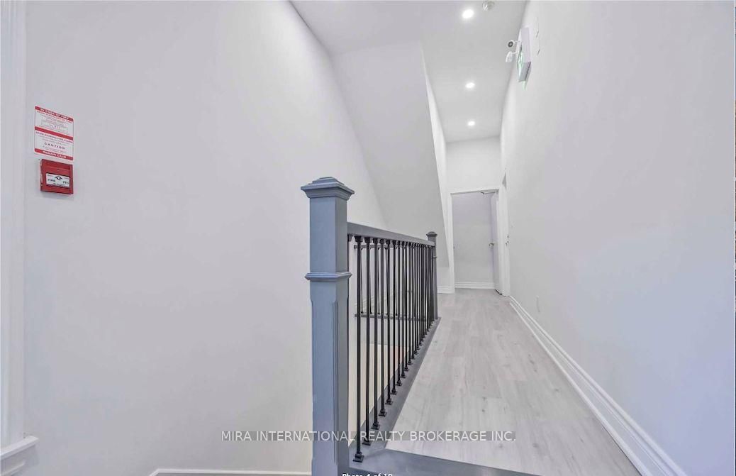 414 Dundas Street E, Unit 202 - Photo 3