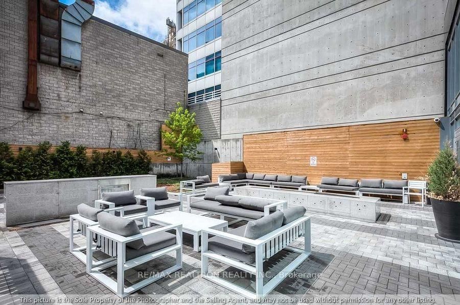 30 Roehampton Avenue, Unit 612 - Photo 21