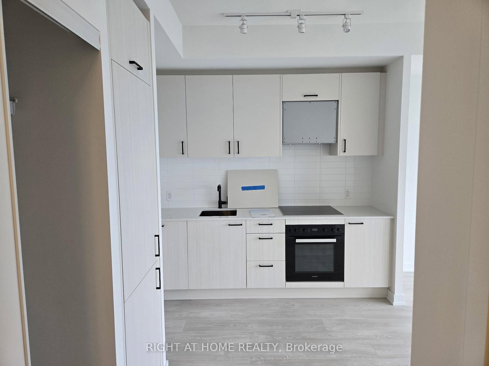 1 Quarrington Lane, Unit 3808 - Photo 4