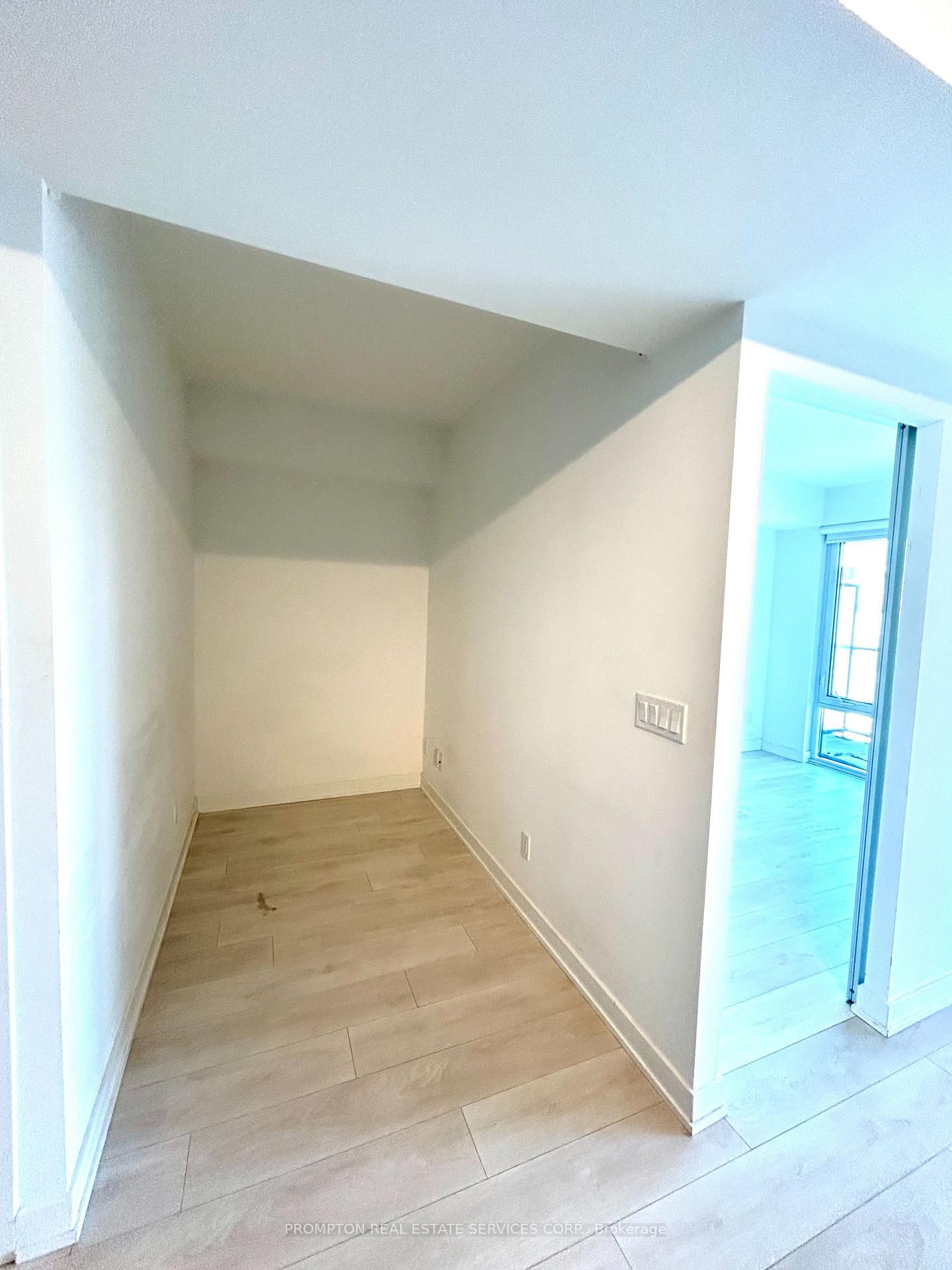 18 Maitland Terrace, Unit 1502 - Photo 8