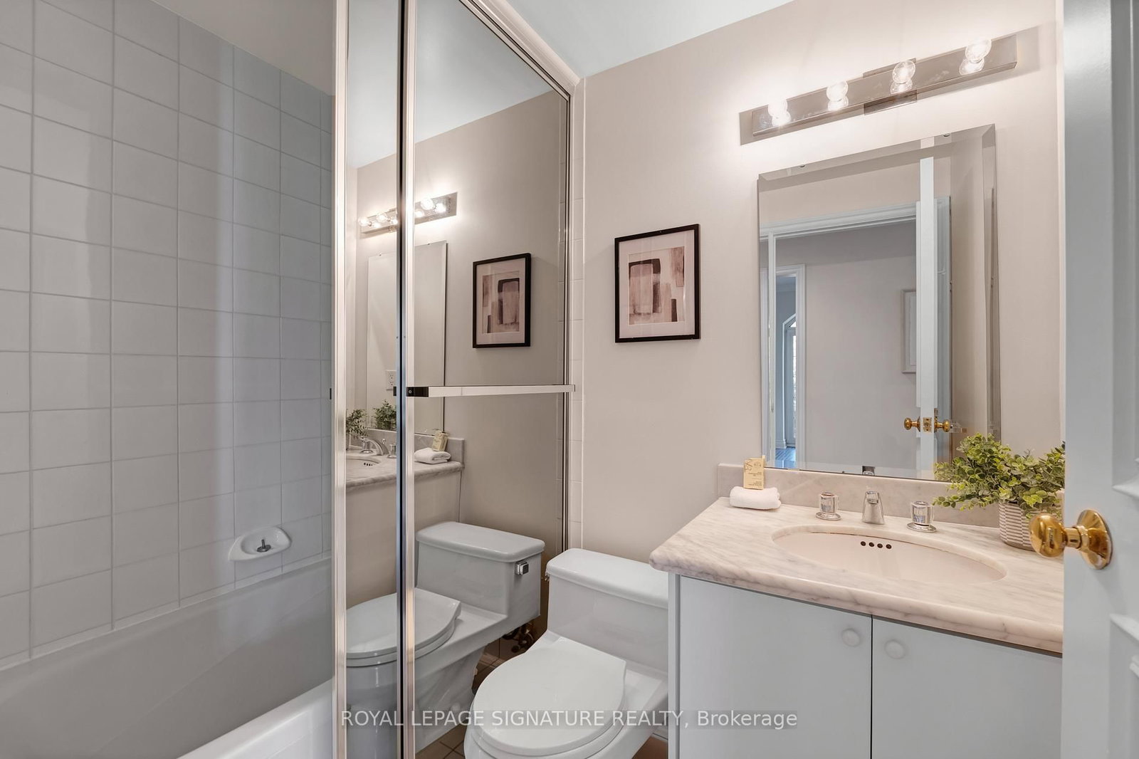 2 Doncliffe Place, Unit 201B - Photo 23