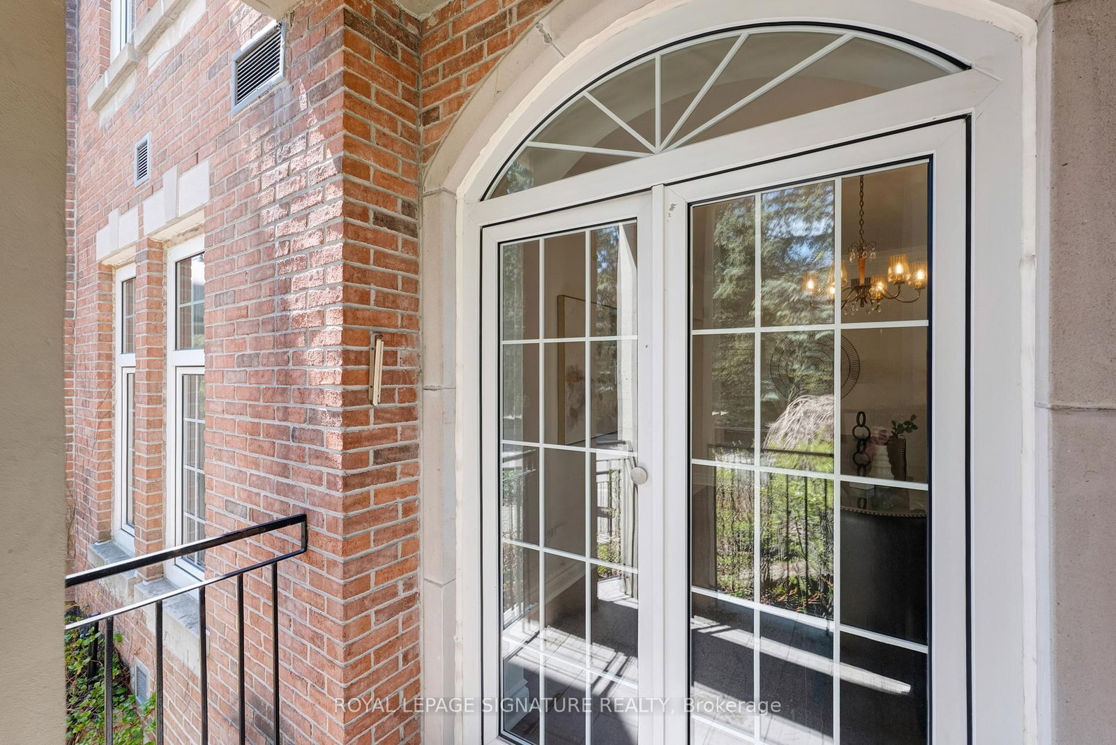 2 Doncliffe Place, Unit 201B - Photo 30