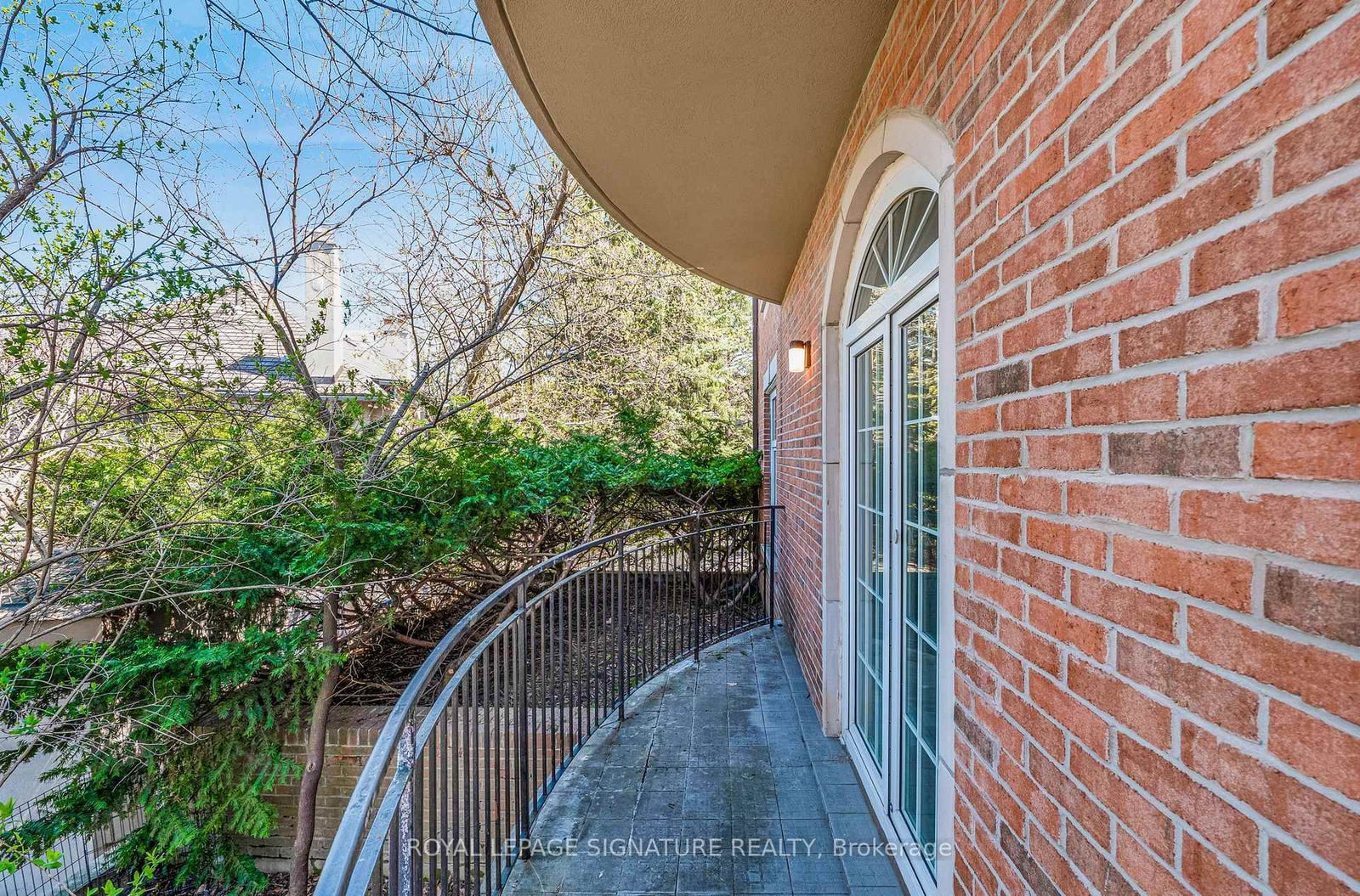 2 Doncliffe Place, Unit 201B - Photo 32