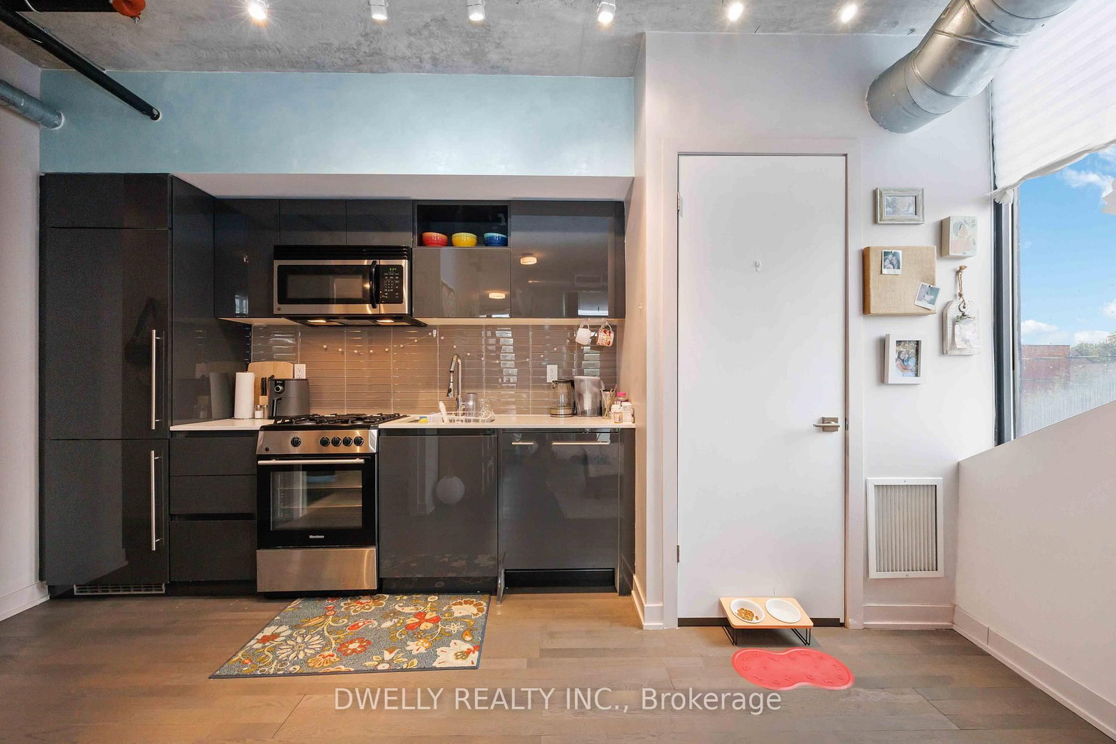 109 Wolseley Street, Unit 204 - Photo 3