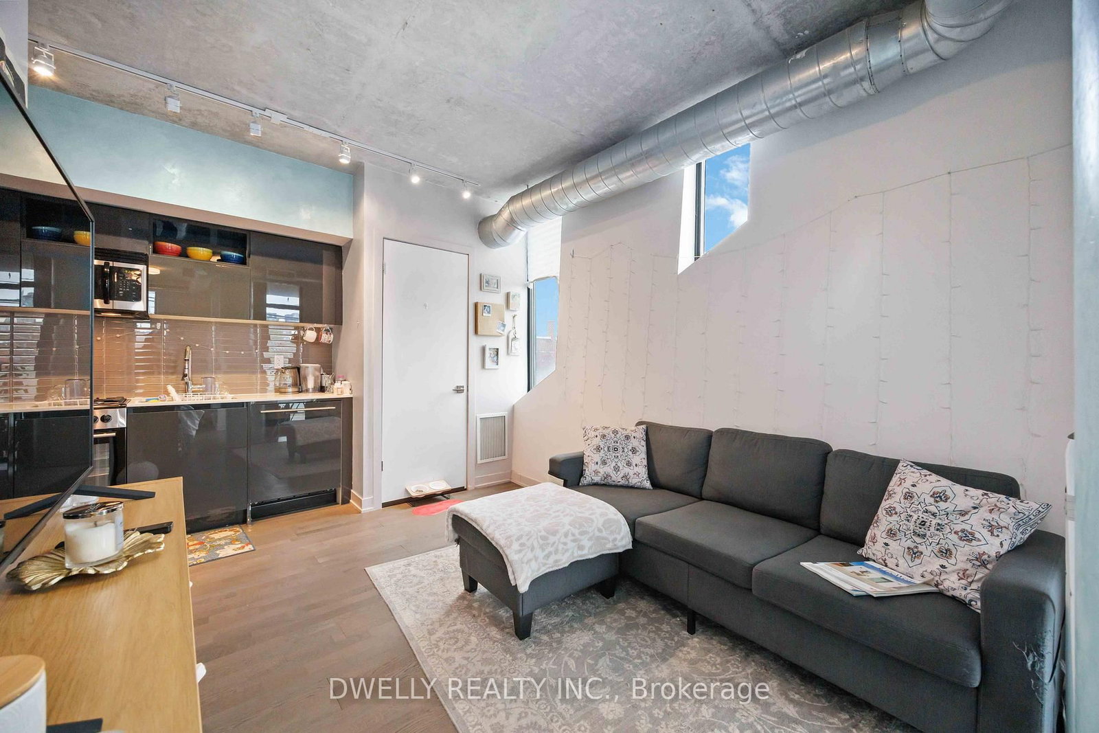 109 Wolseley Street, Unit 204 - Photo 6