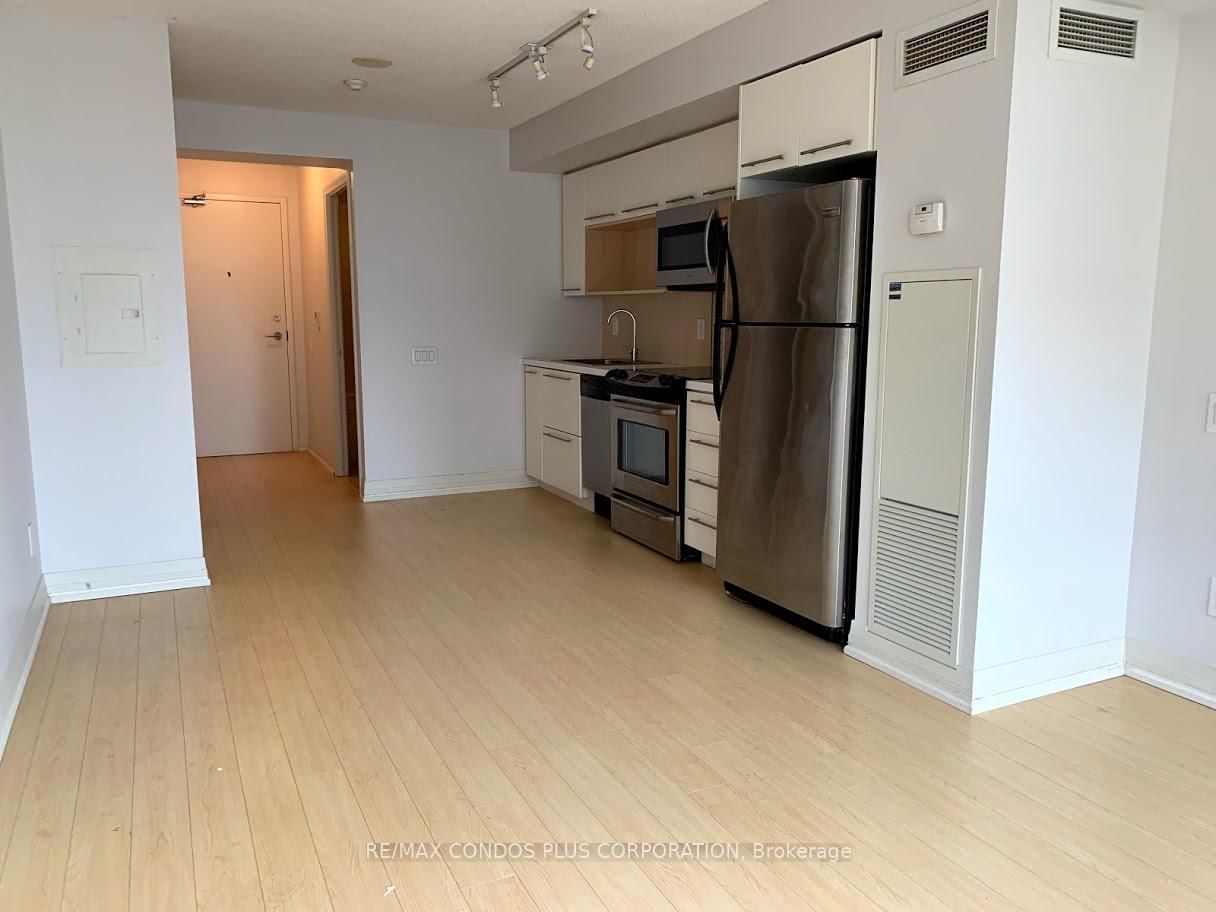 25 Carlton Street, Unit 1809 - Photo 4
