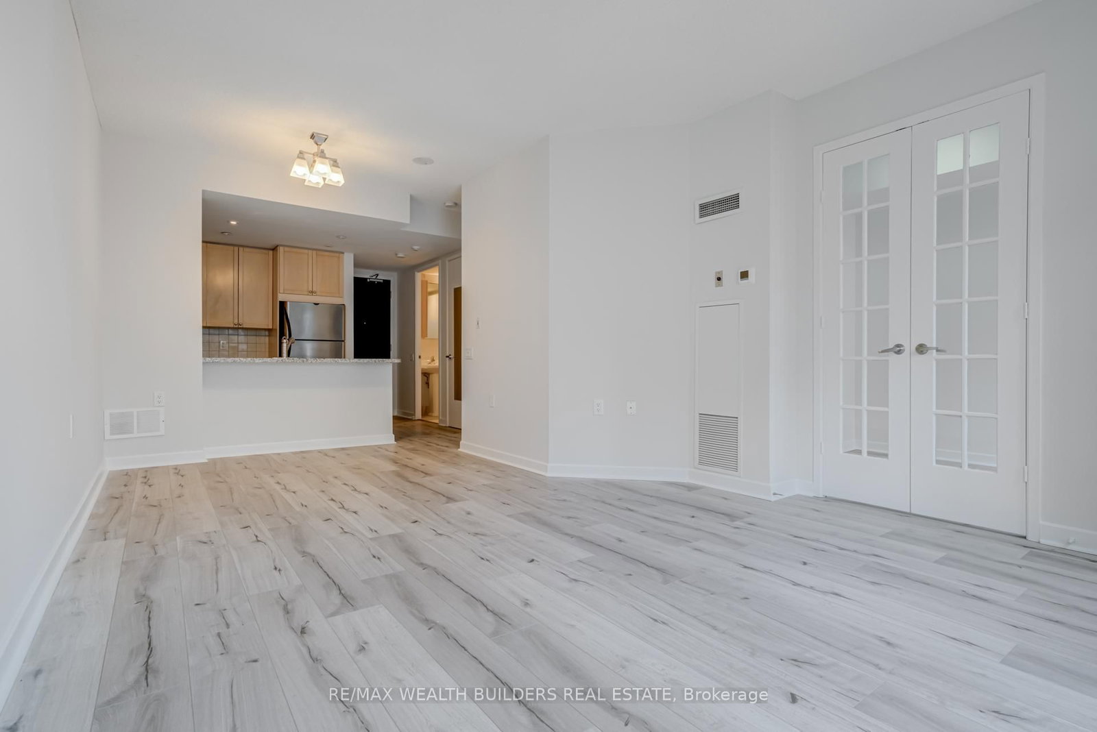 85 Bloor Street E, Unit 1912 - Photo 11