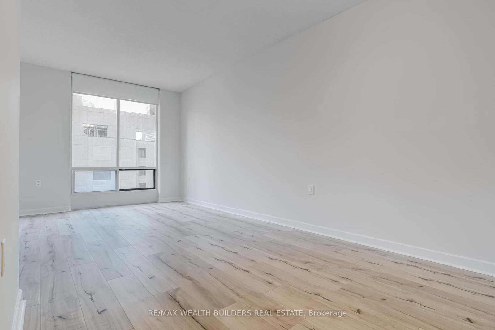 85 Bloor Street E, Unit 1912 - Photo 7