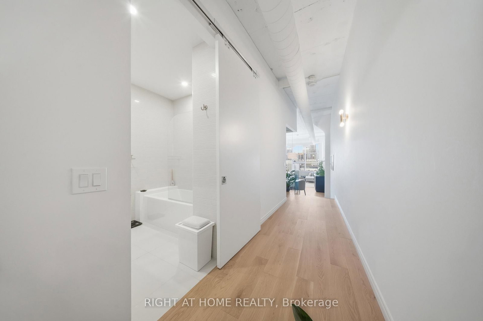 155 Dalhousie Street, Unit 1011 - Photo 7