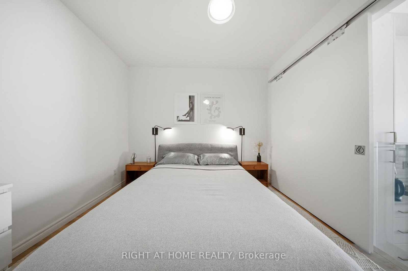 155 Dalhousie Street, Unit 1011 - Photo 8