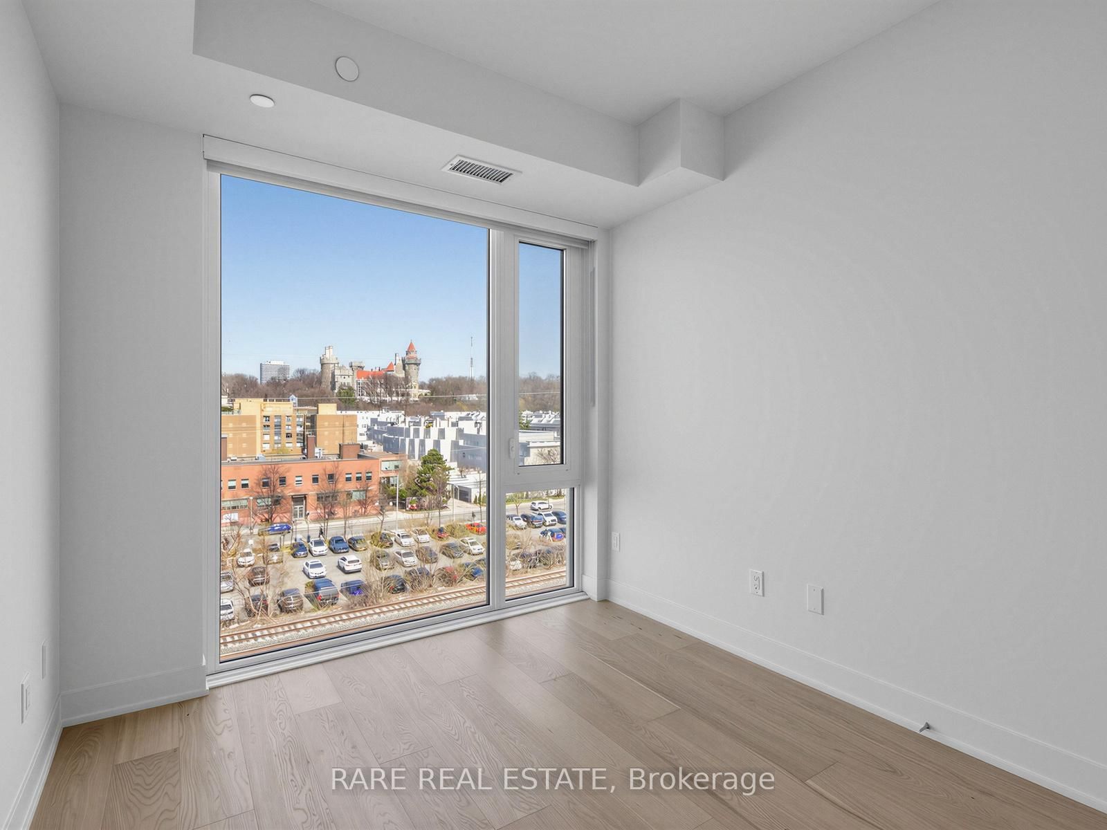 322 Dupont Street, Unit 711 - Photo 16