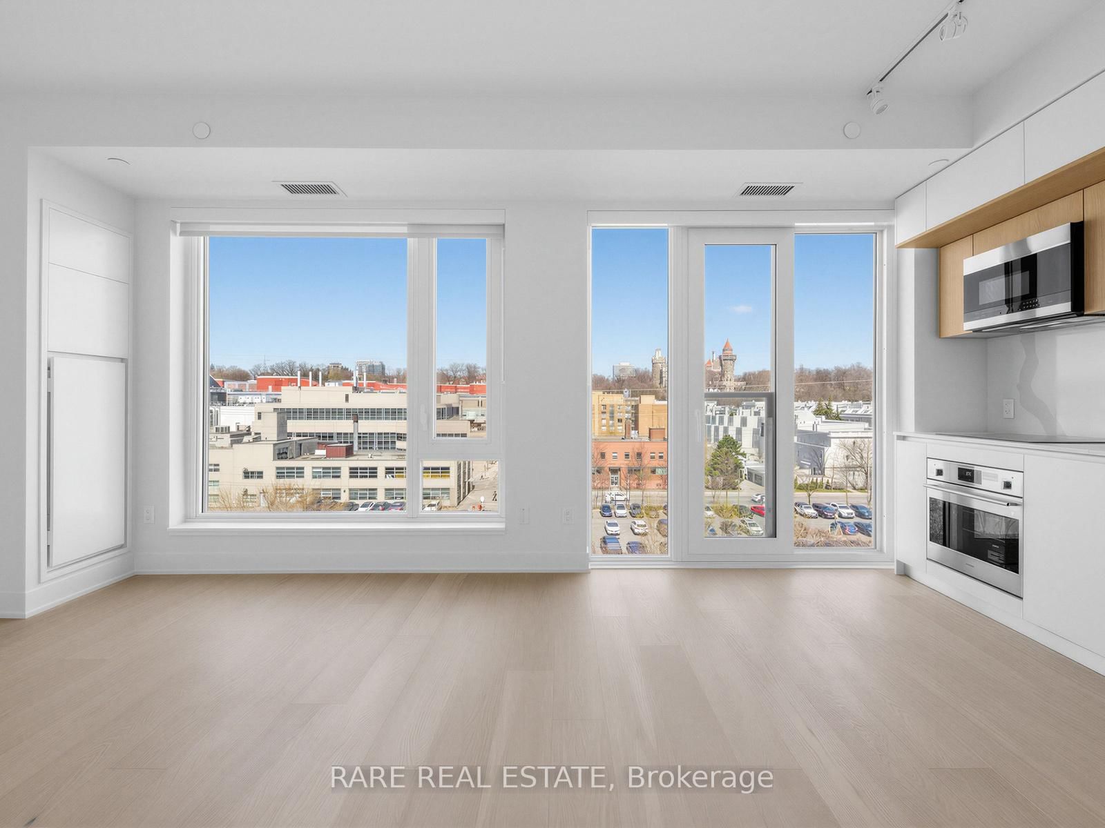 322 Dupont Street, Unit 711 - Photo 3