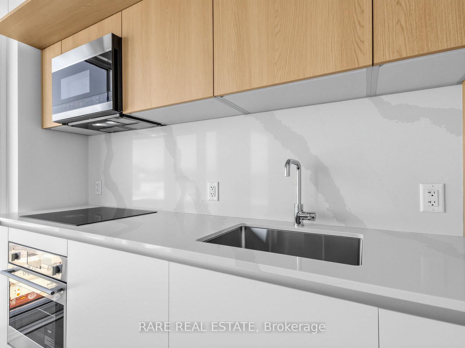 322 Dupont Street, Unit 711 - Photo 8