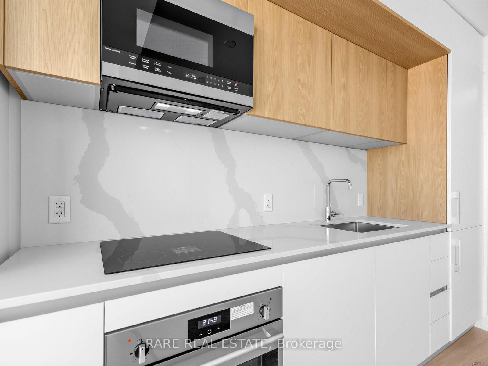 322 Dupont Street, Unit 711 - Photo 9