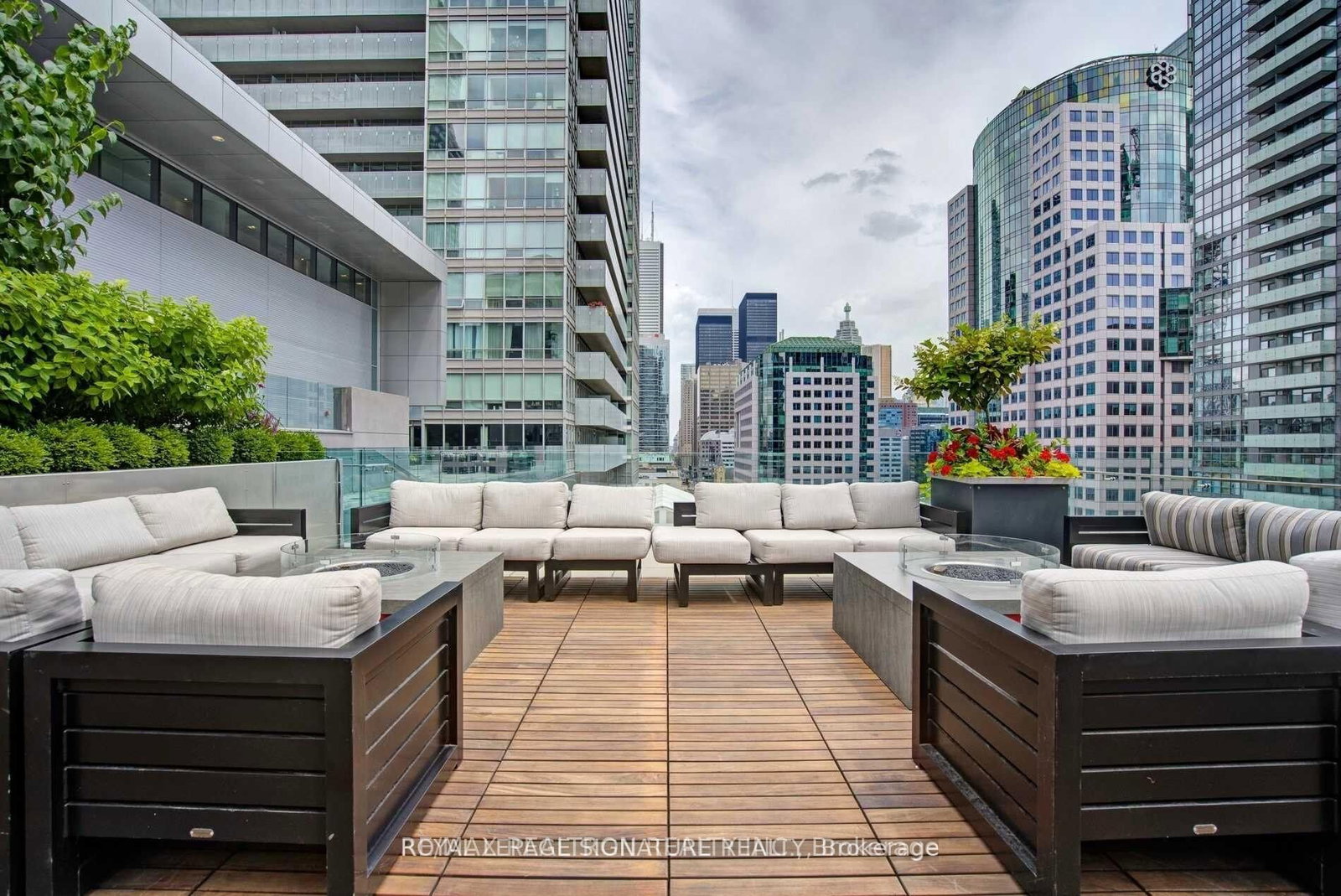 80 John Street, Unit 2906 - Photo 23