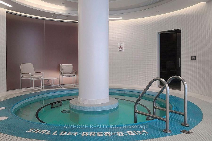 11 Wellesley Street W, Unit 605 - Photo 18