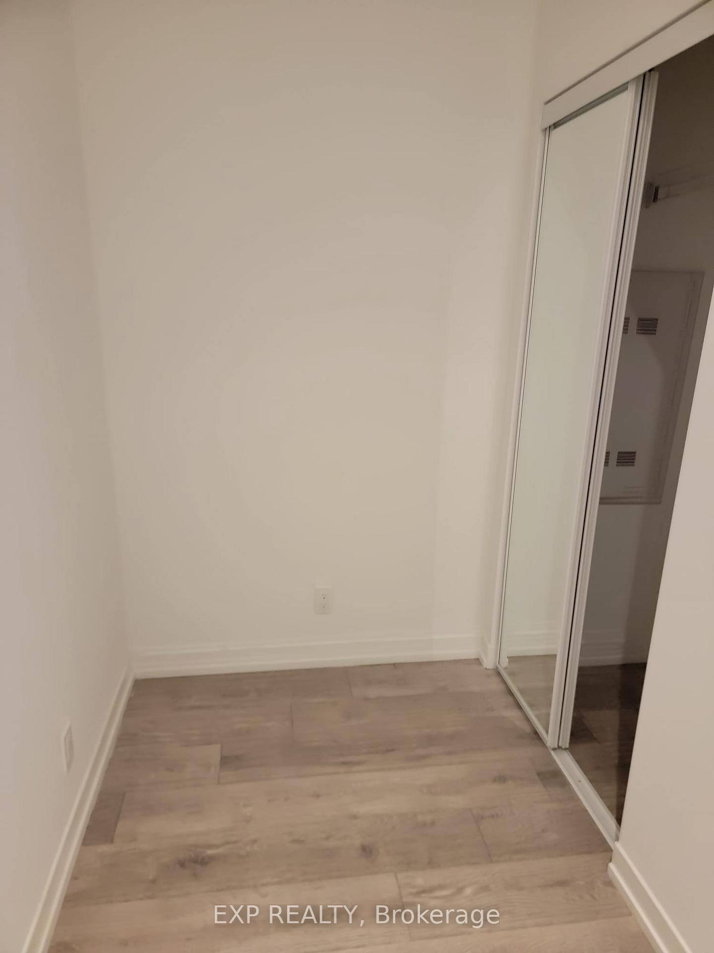 55 Mercer Street, Unit 807 - Photo 4