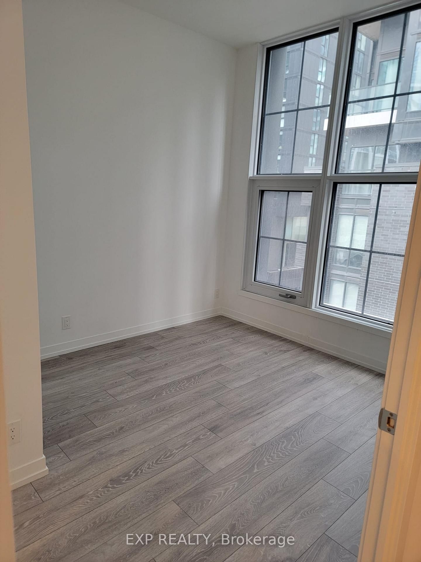 55 Mercer Street, Unit 807 - Photo 9