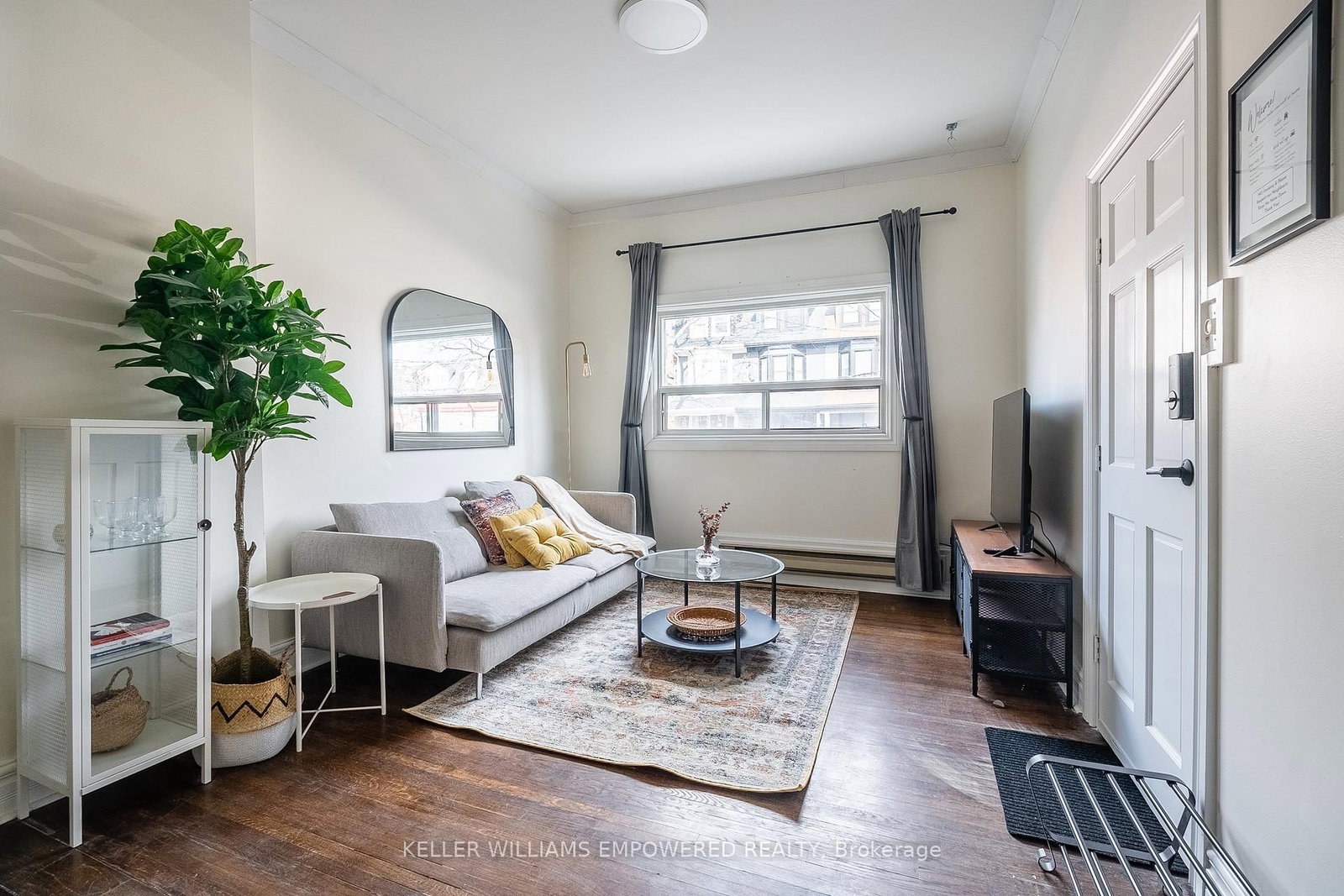 48 Massey Street - Photo 2