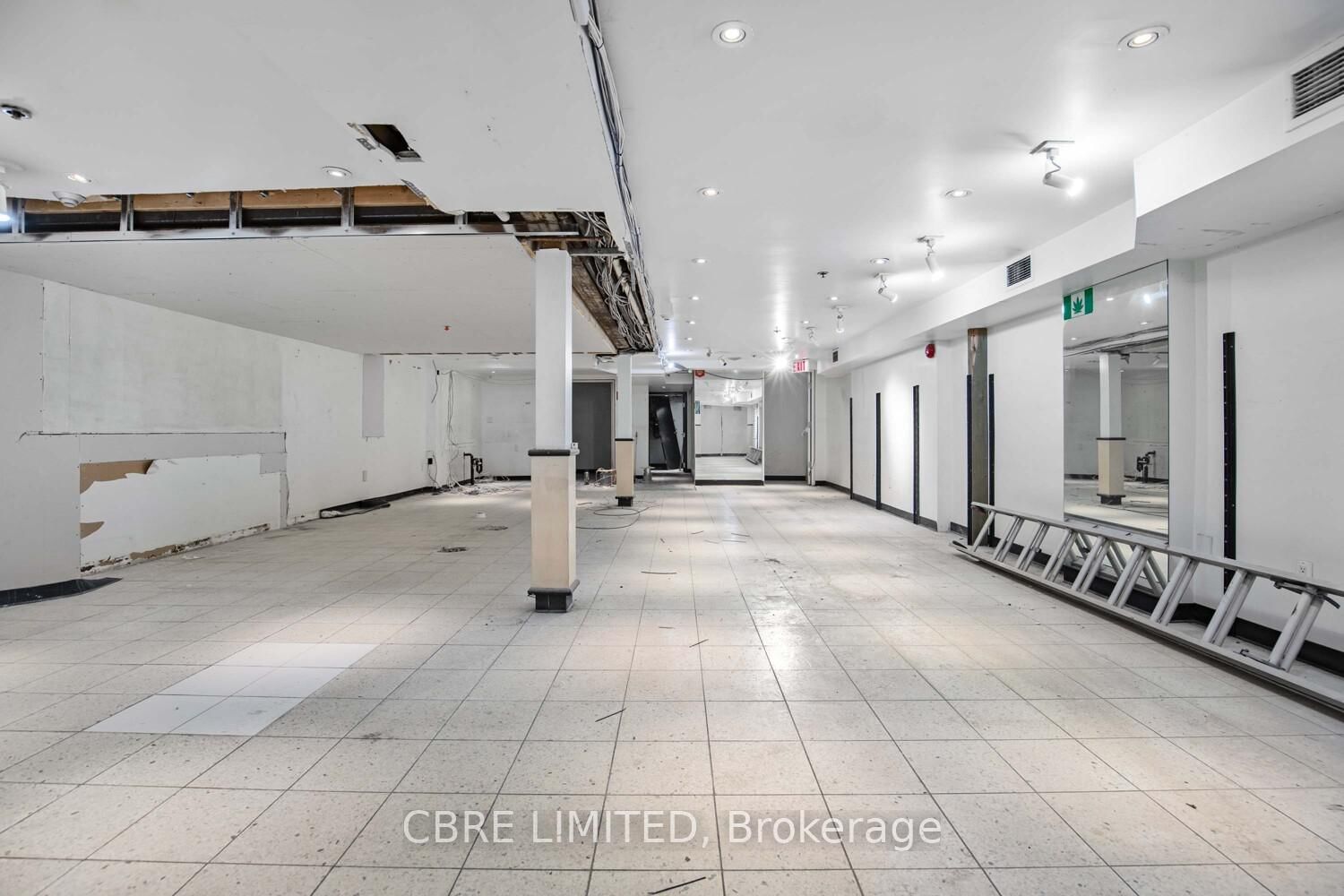 665 Yonge Street, Unit 2nd Floor - Photo 2