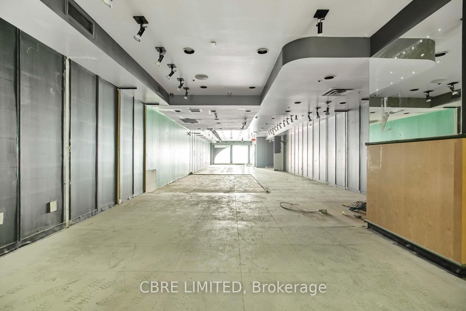 665 Yonge Street, Unit 2nd Floor - Photo 4