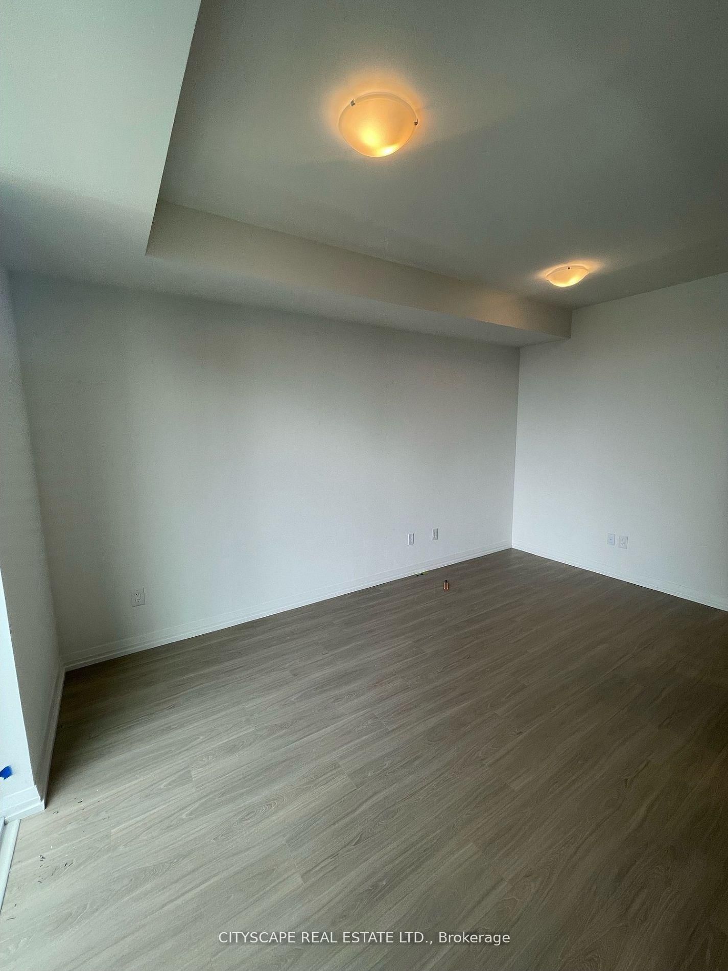 8 Widmer Street, Unit 4315 - Photo 3