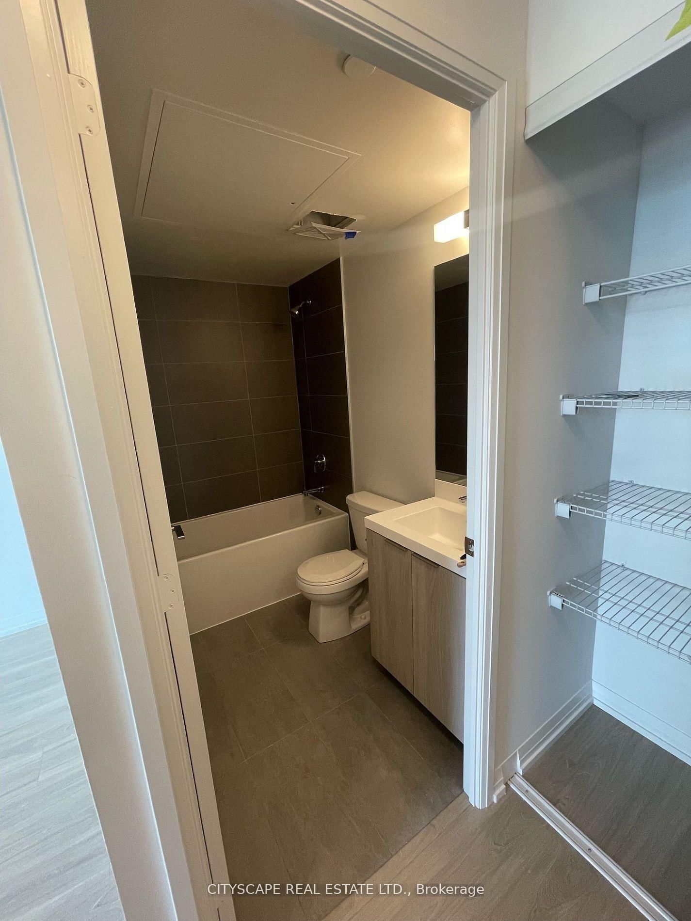 8 Widmer Street, Unit 4315 - Photo 5