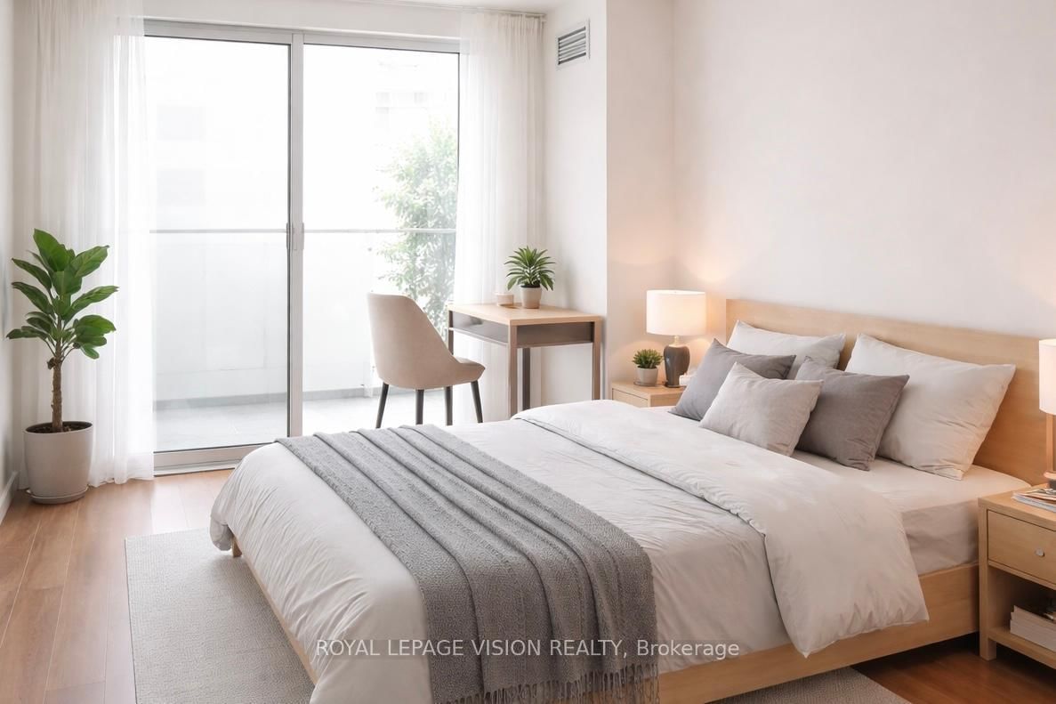 889 Bay Street, Unit 709 - Photo 2