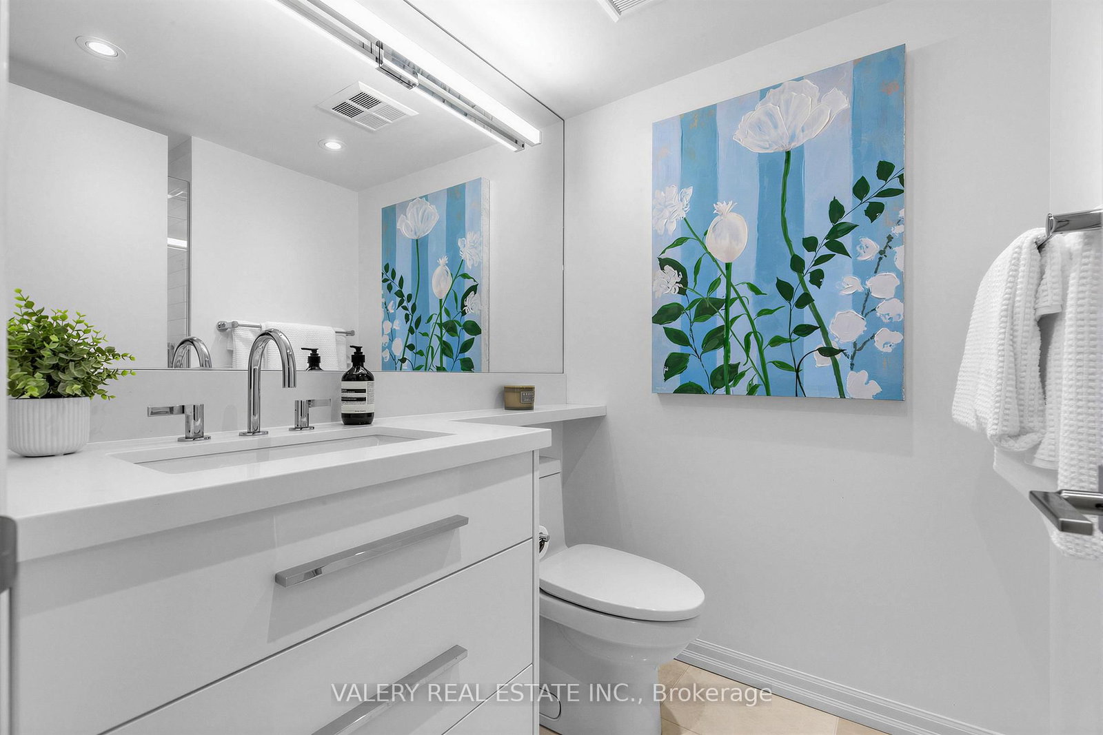 300 Bloor Street E, Unit 1009 - Photo 16