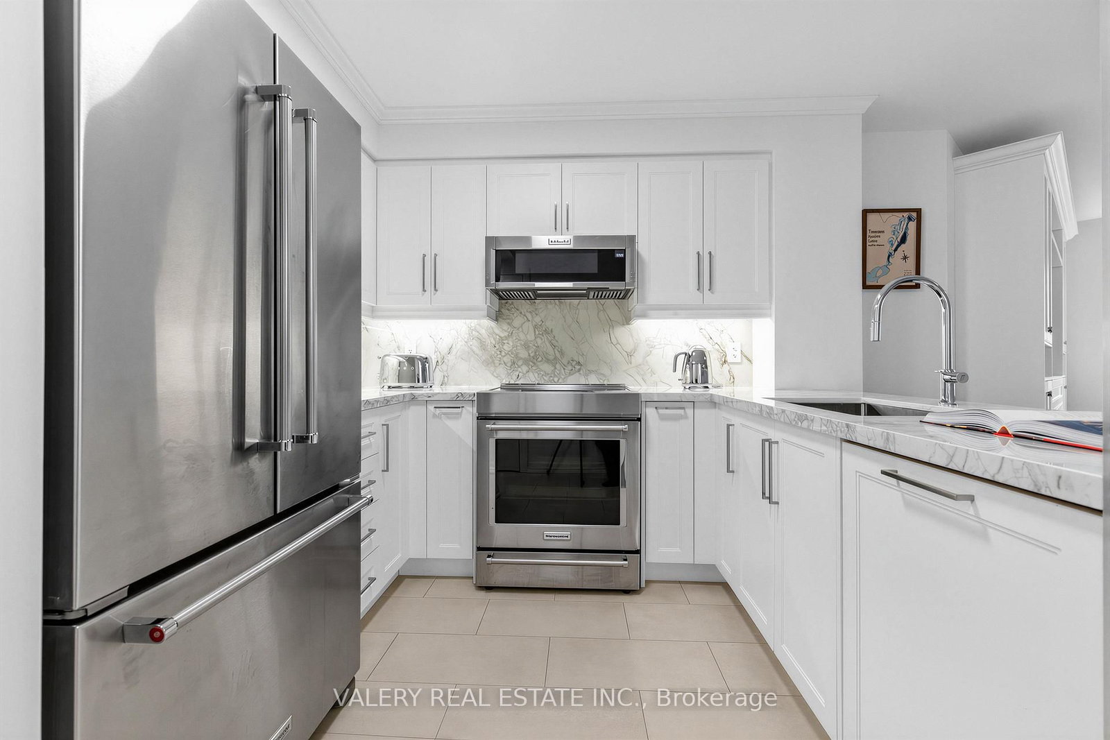 300 Bloor Street E, Unit 1009 - Photo 2